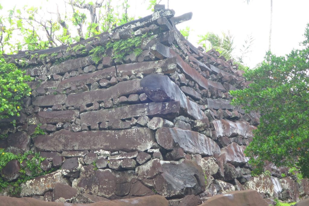 The structures of Nan madol